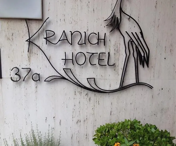 Kranich Hotell 2*